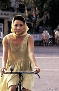 ​经典港星回顾：张国荣、刘德华、宁静等美女帅哥的影坛风采