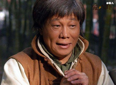 ​梁小龙近况被扒，因病住院选择退圈？