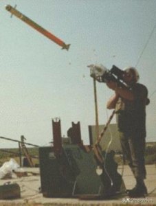 ​“毒刺”肩射防空导弹