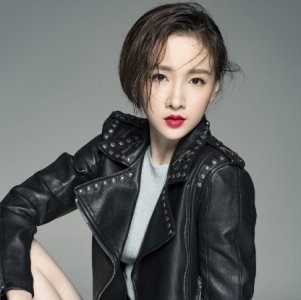 ​潘禹彤温婉可爱的外表，恬淡透深邃气息，科班出身拥有娴熟演技