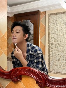 ​潘粤明凌晨三点多发文：想你和作死有区别吗