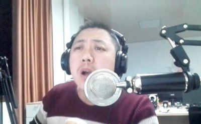 ​光棍男失恋搞笑演唱《备胎之歌》火爆网络