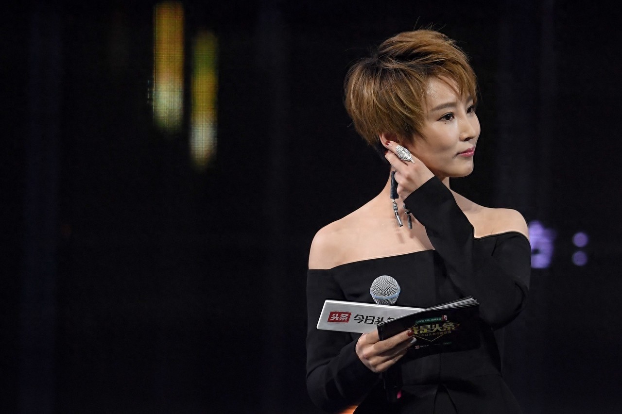 谢楠除了是吴京的妻子，还有一个身份是主持人