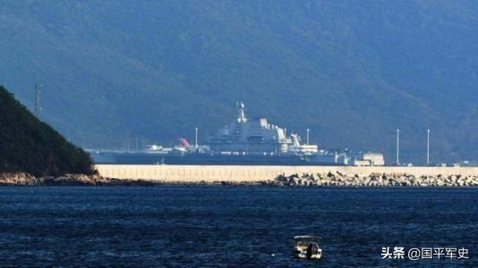 山东舰入役排水量多少（舷号17的山东舰排水量5万吨是个什么概念）(2)