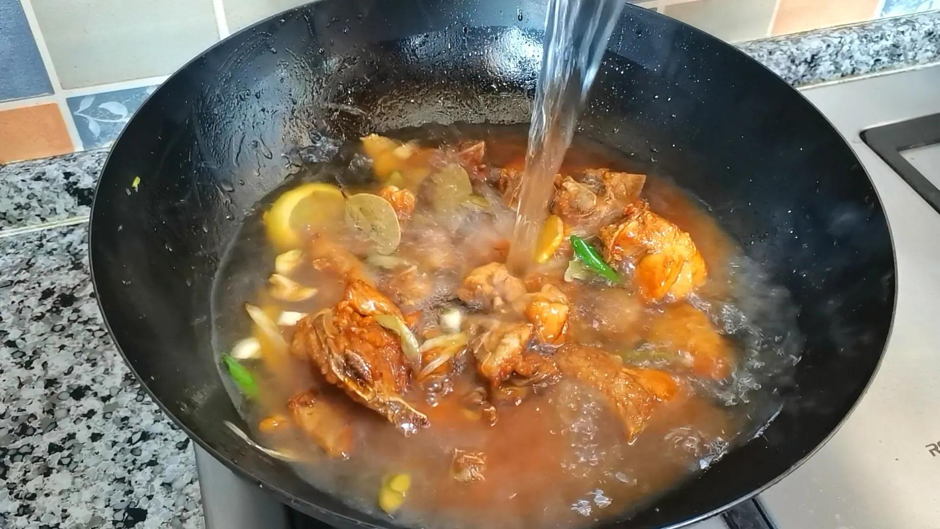 红烧芋头怎么做（好吃到流口水的红烧芋头烹饪教程）