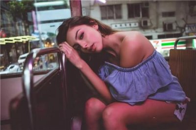 ​女生等你主动表白的暗示，七种暗示等你来表白