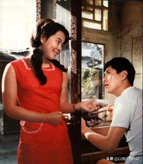 迟志强曾帮了刘晓庆大忙，为何会犯流氓罪？唱的《钞票》意义重大