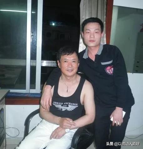 迟志强曾帮了刘晓庆大忙，为何会犯流氓罪？唱的《钞票》意义重大