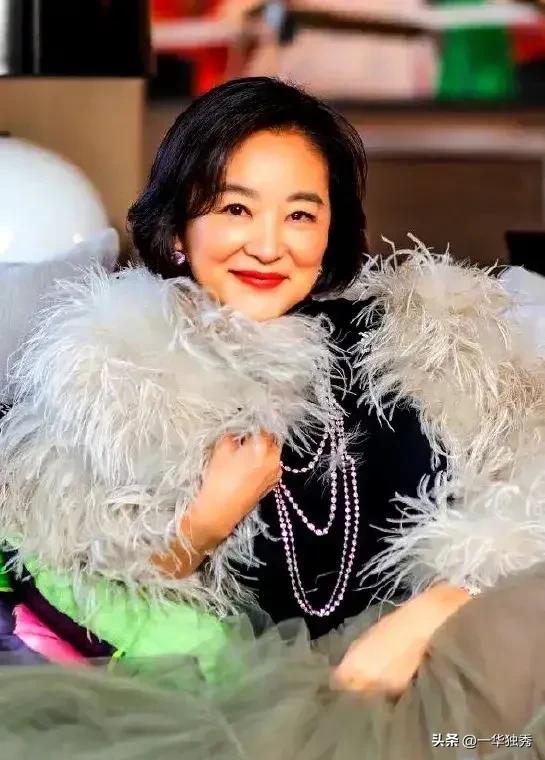 林青霞个人资料（68岁林青霞一天三上热搜）