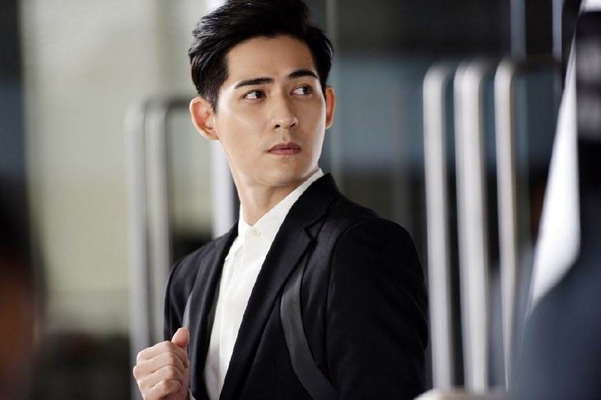 周渝民是中国公认的颜王之一，细数他如何从花瓶逆袭成为实力演员