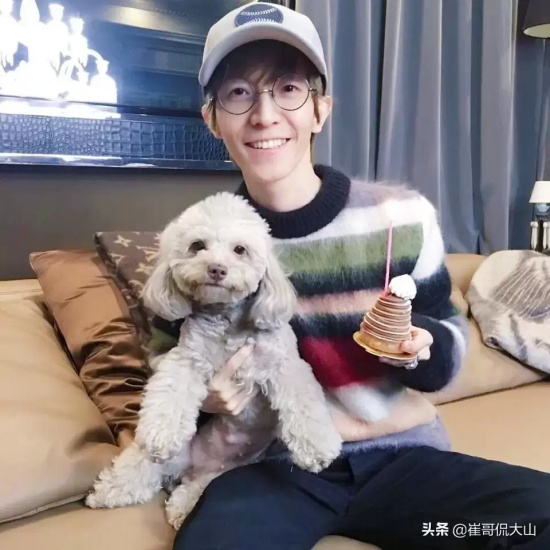 郭敬明身高为什么那么低?网传是小时候得病导致的