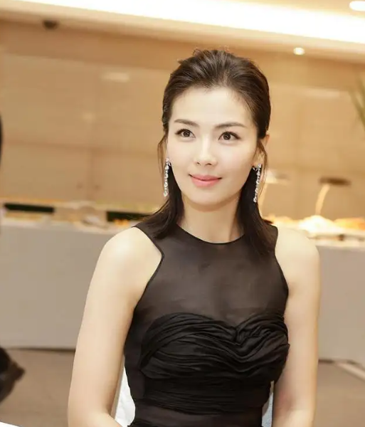 盘点宣布退出演艺圈的十大明星