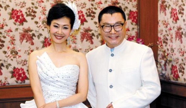 于文华个人资料简介 凭借前夫制作的纤夫的爱爆红