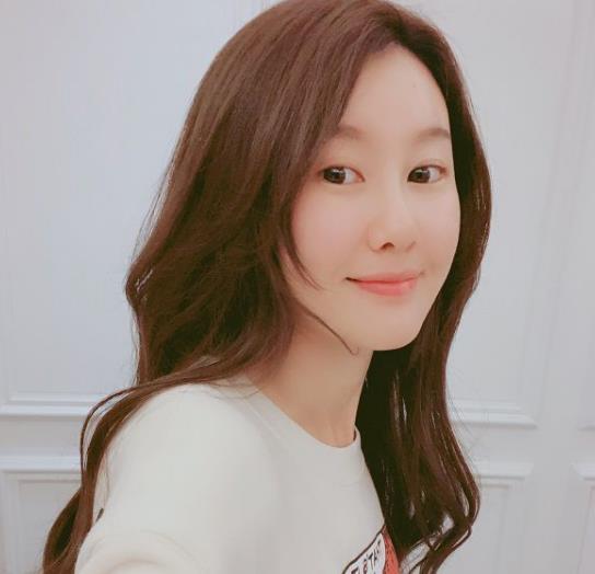 王宝强新女友正面照曝光，比马蓉强多了，村民：长得可利落了