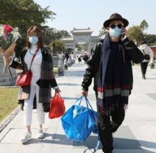 ​梅艳芳去世哪年的（梅艳芳去世17周年）