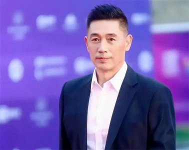 ​著名演员石凉：丛珊是他前妻，二婚娶圈外人生一女，对儿子有愧疚