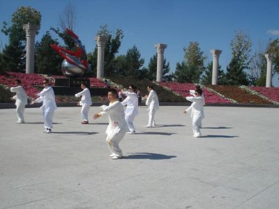 ​杨氏24式简化带口令（24式简化太极拳拳谱）