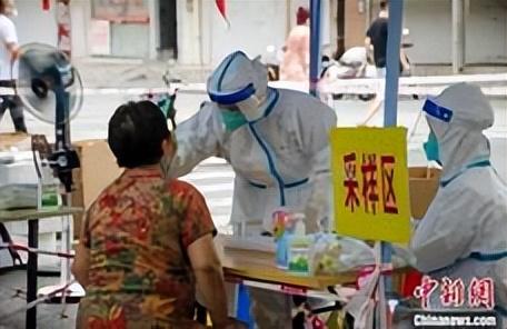 李嘉诚豪宅到底多大（李嘉诚豪宅几十年不换）(23)