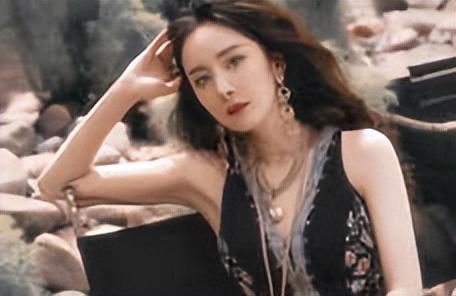 李嘉诚豪宅到底多大（李嘉诚豪宅几十年不换）(12)