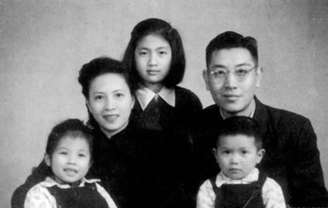 雨巷诗人戴望舒简介（雨巷诗人戴望舒）(11)