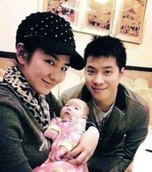 黄奕的两任丈夫分别是谁（黄奕和前夫撕逼5年）