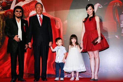 曾馨莹连生三子的秘密(曾馨莹老公) 曾馨莹连生三子的秘密(曾馨莹老公)