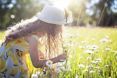 ​为什么女生长得好是上辈子修来的 天上公主下凡的特点