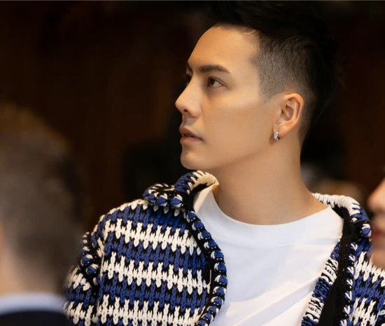 陈伟霆:从配角逆袭男主,和baby谈过恋爱,如今36岁依旧单身