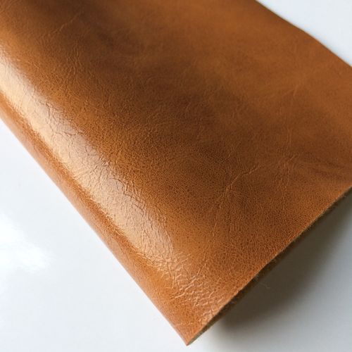 油蜡皮和牛皮区别（油蜡皮和牛皮有什么区别）