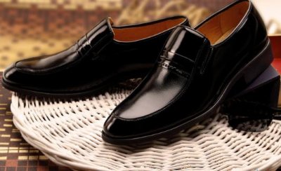 ​让新皮鞋不磨脚的小妙招