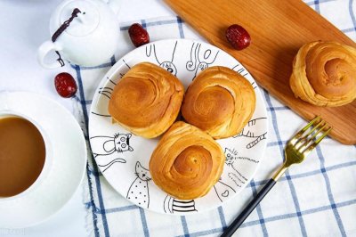 ​做面包用高筋面粉还是低筋面粉