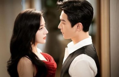 ​唐艺昕张若昀谁家有钱（唐艺昕与张若昀婚后陷1.4亿纠纷）