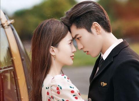 唐艺昕张若昀谁家有钱(唐艺昕与张若昀婚后陷1.4亿纠纷)