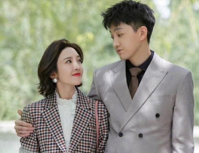 唐艺昕张若昀谁家有钱(唐艺昕与张若昀婚后陷1.4亿纠纷)