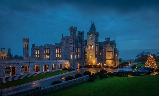 唐艺昕张若昀谁家有钱(唐艺昕与张若昀婚后陷1.4亿纠纷)