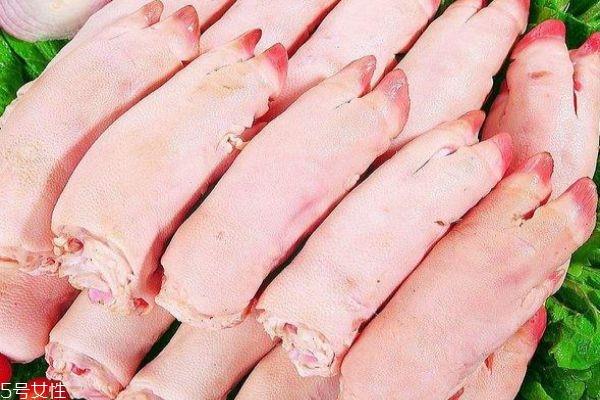 猪蹄怎么挑选 怎么鉴别猪蹄是否用药水浸泡