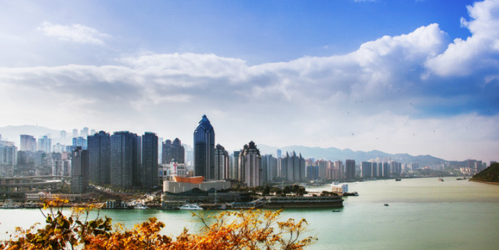 江城是中国哪个城市的美称