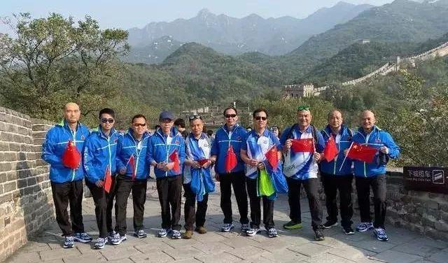 光头刘sir登上长城，自拍照太帅了！