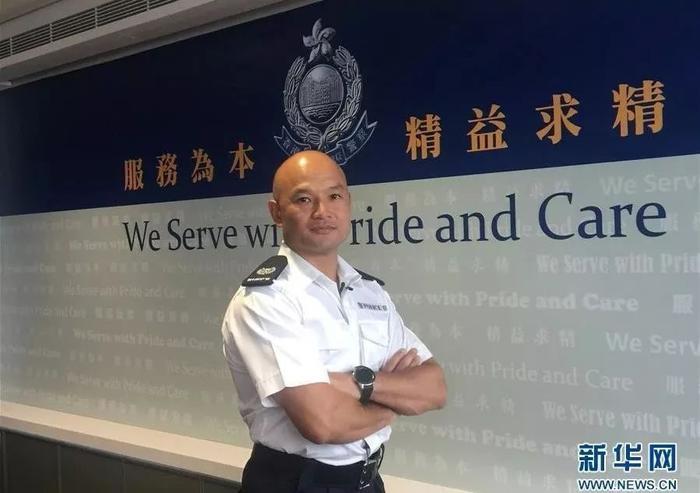 光头刘sir登上长城，自拍照太帅了！