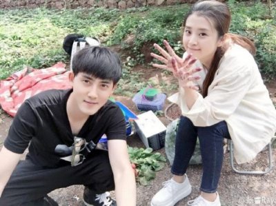 ​张睿承认恋情晒合照 张睿女友李若嘉个人资料微博私照