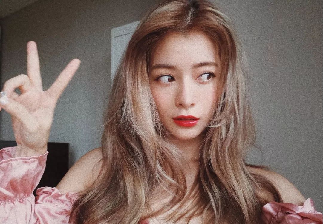 原来所谓女友多半都是绯闻，彭于晏交往过的女友都有谁