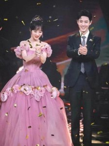 ​杨紫与肖战：恋人关系的真实性与娱乐圈的迷雾