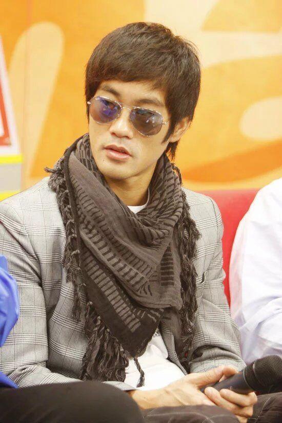 《叶问4》开拍前，面对娱乐记者，陈国坤说：没人比我更像李小龙