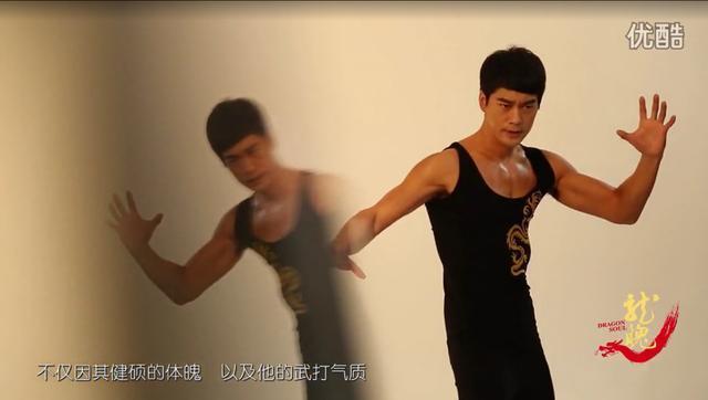 《叶问4》开拍前，面对娱乐记者，陈国坤说：没人比我更像李小龙