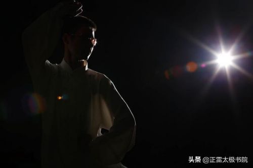 太极拳的特点有哪些(太极拳的特点和锻炼价值)-第1张图片-