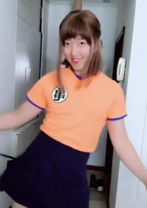 抖音惊现代古拉k2.0，颜值美过本尊，竟然是个女装大佬？