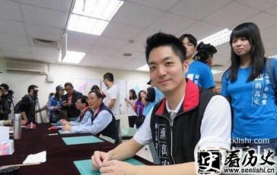 ​蒋万安是谁？蒋经国之孙蒋万安返台参选