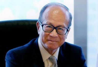 ​李嘉诚的妻子，近亲结婚，生下了2个天才儿子