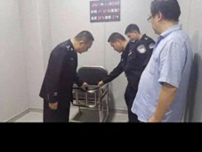 ​公安机关各警种最突出的执法风险是什么？