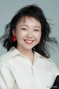 ​辣目洋子：从网红到演员的华丽蜕变